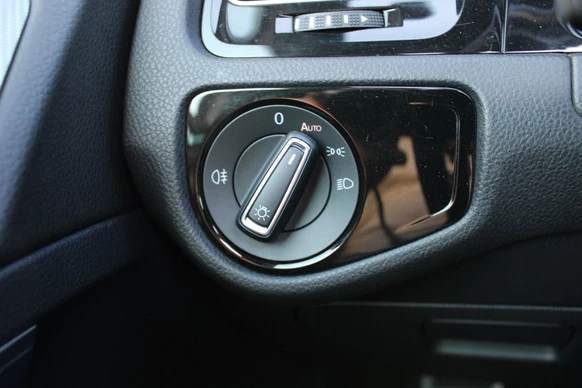 Volkswagen Golf - Afbeelding 25 van 30