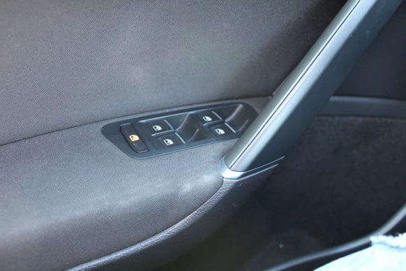 Volkswagen Golf - Afbeelding 26 van 30