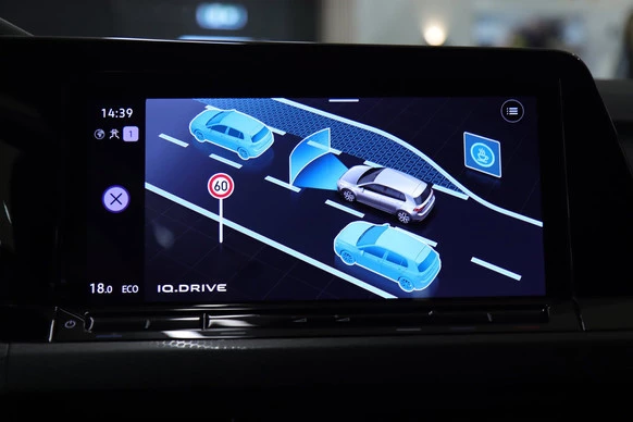 Volkswagen Golf - Afbeelding 25 van 30