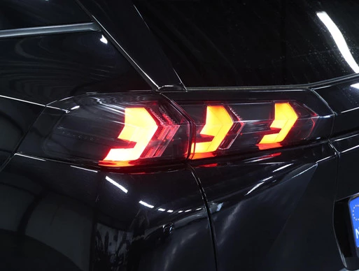 Peugeot e-2008 - Afbeelding 21 van 30