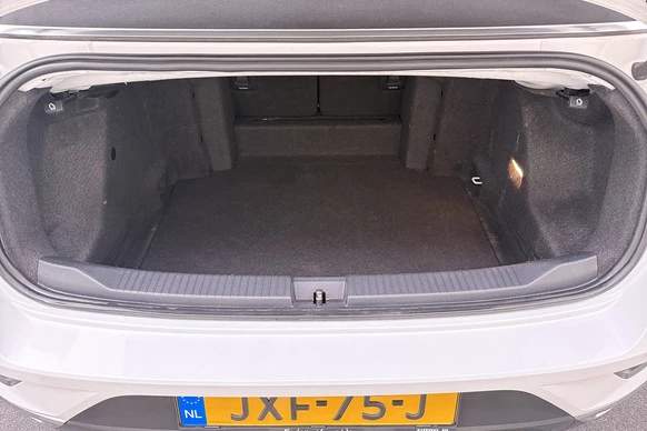 Volkswagen T-Roc - Afbeelding 13 van 30