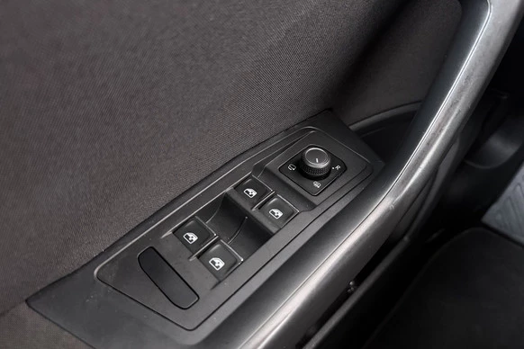 Volkswagen T-Roc - Afbeelding 16 van 30