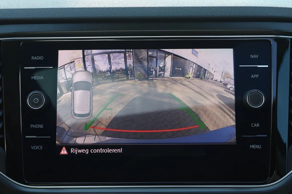 Volkswagen T-Roc - Afbeelding 15 van 30