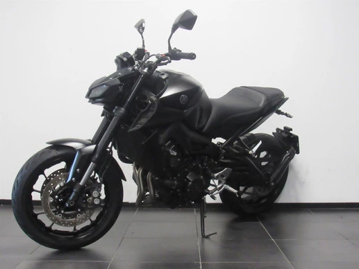 Yamaha MT 09 - Afbeelding 3 van 7