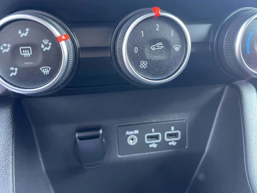 Renault Clio - Afbeelding 14 van 30