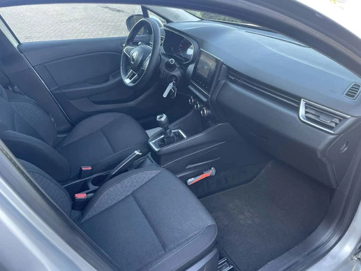 Renault Clio - Afbeelding 17 van 30