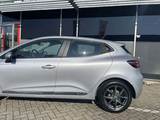 Renault Clio - Afbeelding 24 van 30