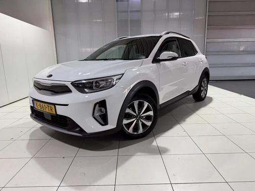 Kia Stonic - Afbeelding 1 van 24