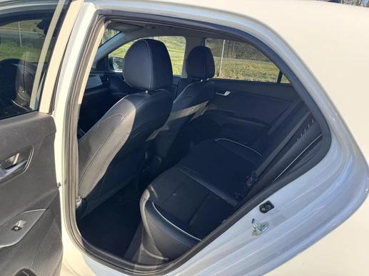 Kia Rio - Afbeelding 13 van 30