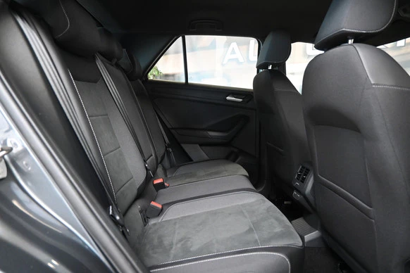 Volkswagen T-Roc - Afbeelding 18 van 30