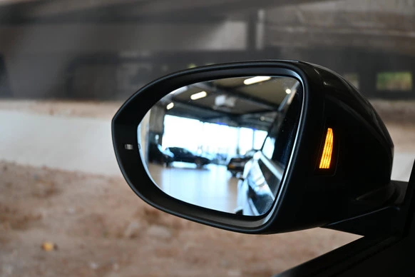 Volkswagen T-Roc - Afbeelding 29 van 30