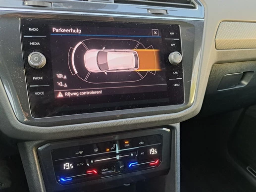 Volkswagen Tiguan - Afbeelding 18 van 30