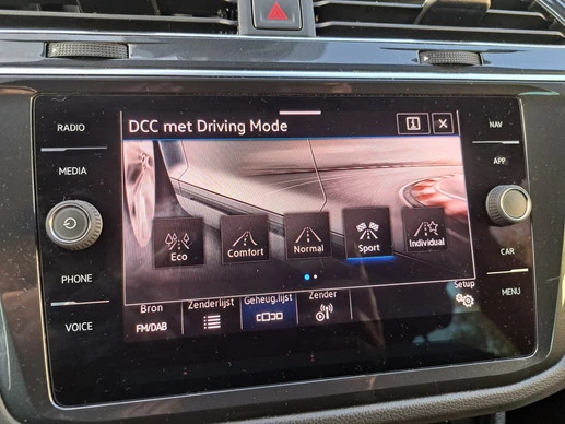 Volkswagen Tiguan - Afbeelding 22 van 30