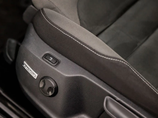 Volkswagen Golf - Afbeelding 15 van 30