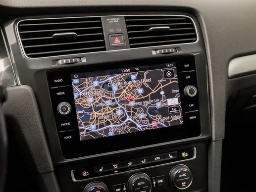 Volkswagen Golf - Afbeelding 23 van 30