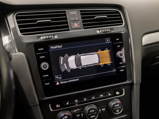 Volkswagen Golf - Afbeelding 24 van 30