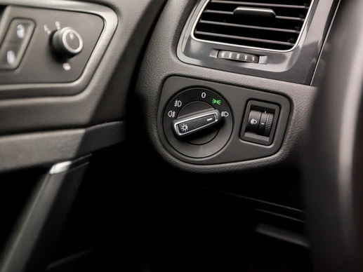 Volkswagen Golf - Afbeelding 25 van 30