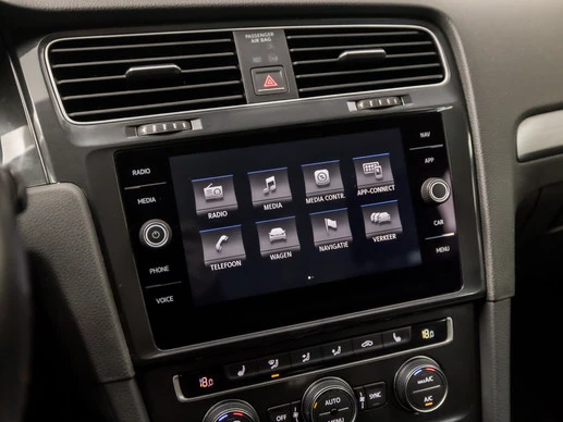 Volkswagen Golf - Afbeelding 28 van 30