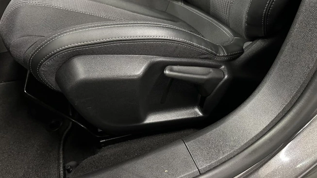 Peugeot 308 - Afbeelding 27 van 30