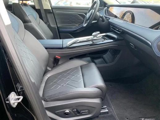 Voyah Free - Afbeelding 25 van 30