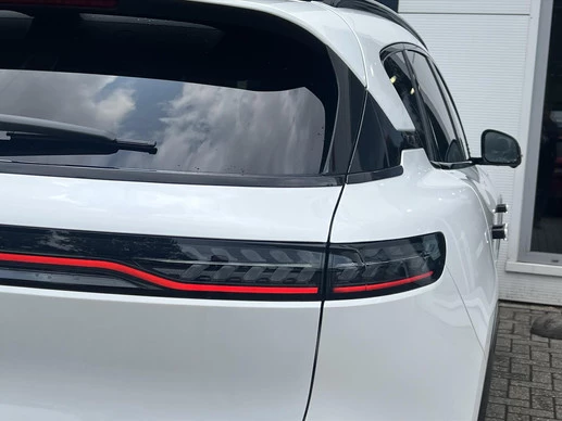 Voyah Free - Afbeelding 17 van 30