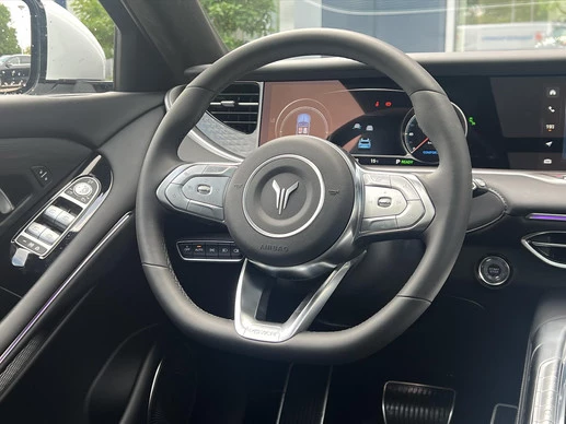 Voyah Free - Afbeelding 27 van 30