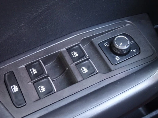 Volkswagen T-Roc - Afbeelding 12 van 30