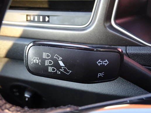 Volkswagen T-Roc - Afbeelding 16 van 30