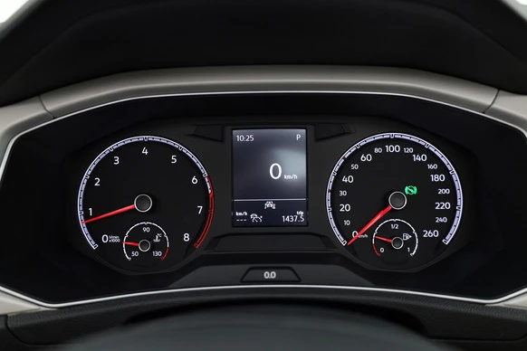 Volkswagen T-Roc - Afbeelding 12 van 30