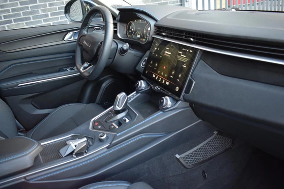 Lynk & Co 01 - Afbeelding 25 van 30