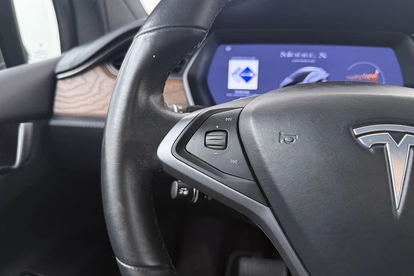 Tesla Model X - Afbeelding 21 van 30