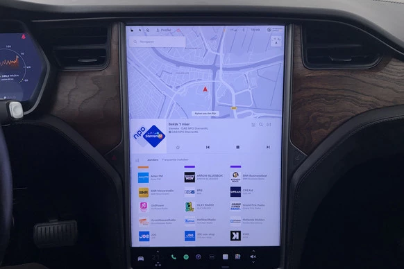 Tesla Model X - Afbeelding 28 van 30