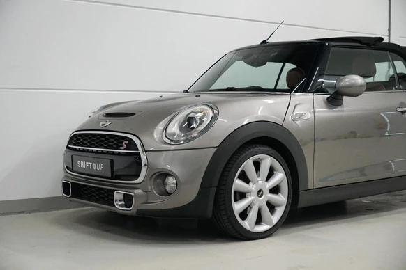 MINI Cooper S Cabrio - Afbeelding 28 van 30