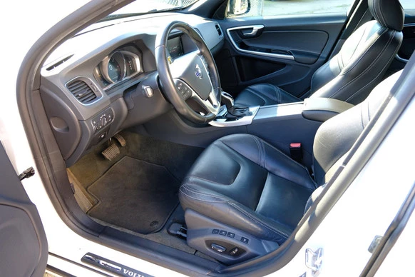 Volvo V60 - Afbeelding 2 van 29