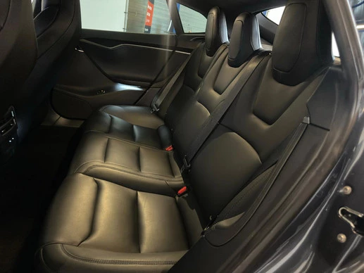 Tesla Model S - Afbeelding 21 van 30
