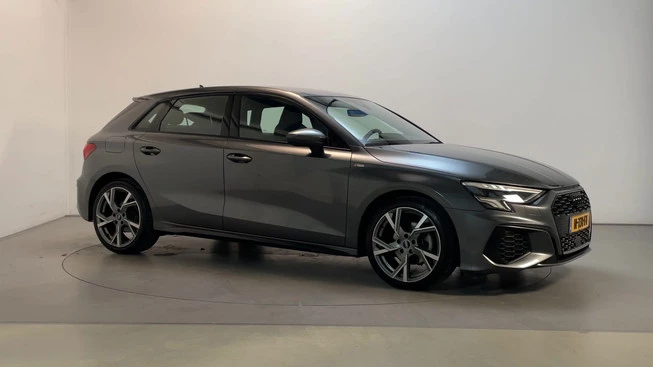 Audi A3 - Afbeelding 1 van 26