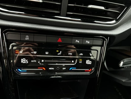 Volkswagen T-Roc - Afbeelding 19 van 30