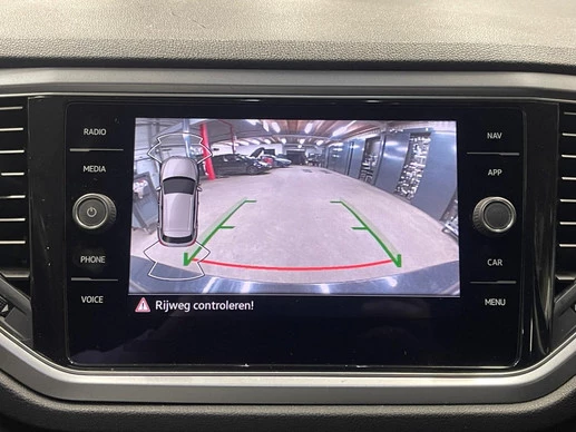 Volkswagen T-Roc - Afbeelding 13 van 17