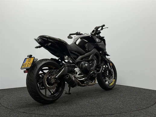 Yamaha MT 09 - Afbeelding 15 van 19