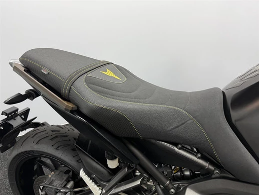 Yamaha MT 09 - Afbeelding 18 van 19