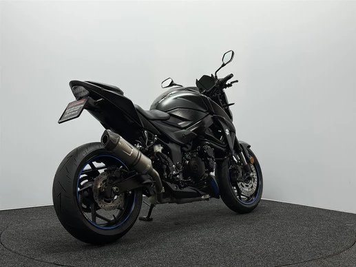 Suzuki GSX - Afbeelding 15 van 19