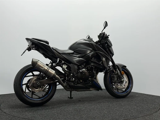 Suzuki GSX - Afbeelding 16 van 19