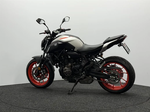 Yamaha MT 07 - Afbeelding 10 van 19