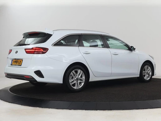 Kia Ceed - Afbeelding 27 van 30
