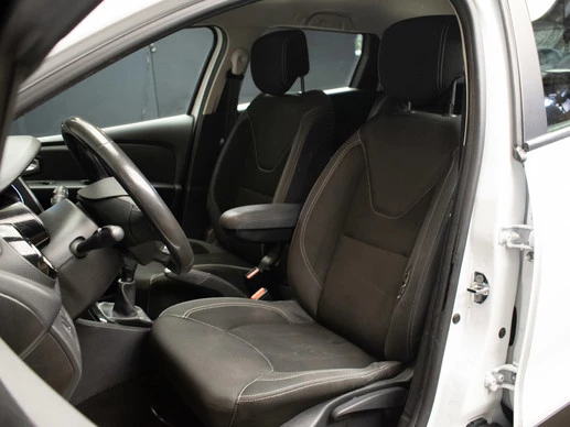 Renault Clio - Afbeelding 23 van 30