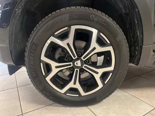 Dacia Duster - Afbeelding 8 van 26