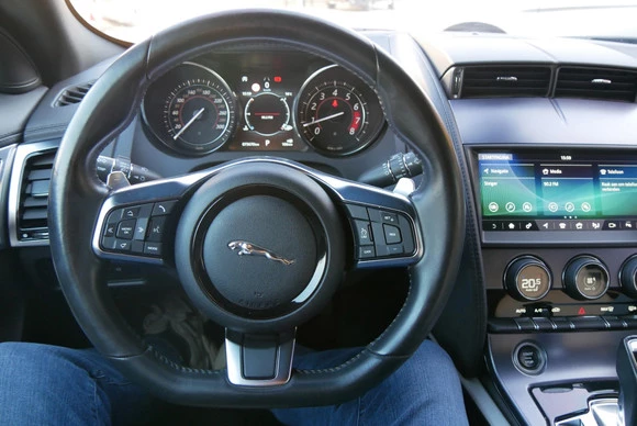 Jaguar F-Type - Afbeelding 17 van 24