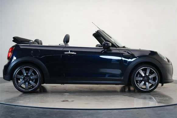 MINI Cooper Cabrio - Afbeelding 13 van 30