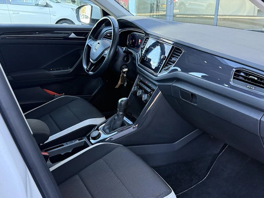 Volkswagen T-Roc - Afbeelding 14 van 30