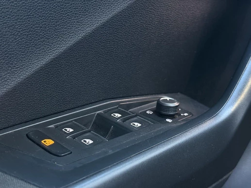 Volkswagen T-Roc - Afbeelding 25 van 30